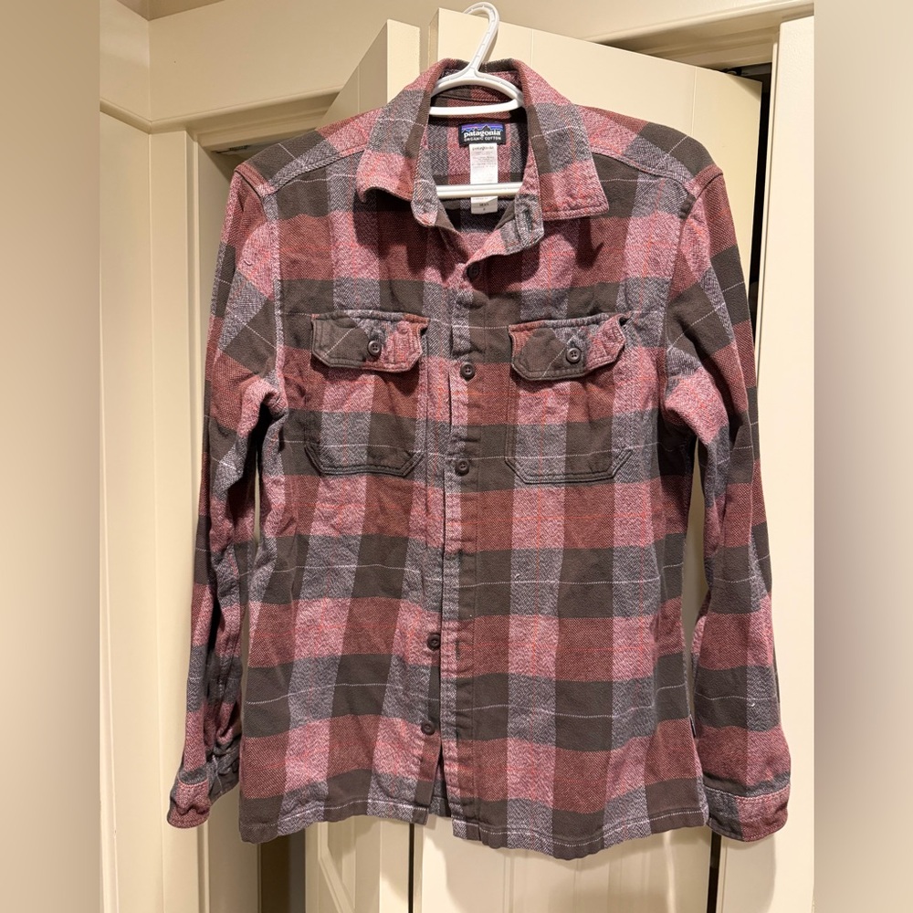 Patagonia Red and Gray Checkered flannel shirt